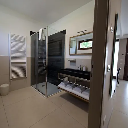 B&B B&b” La Tezza” 3*